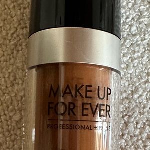 Make Up For Ever Ultra HD Y522 30 ml-1.01 fl. Oz.